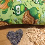 Levendulás cirbolyafenyő forgácsos ölelő párna tekis